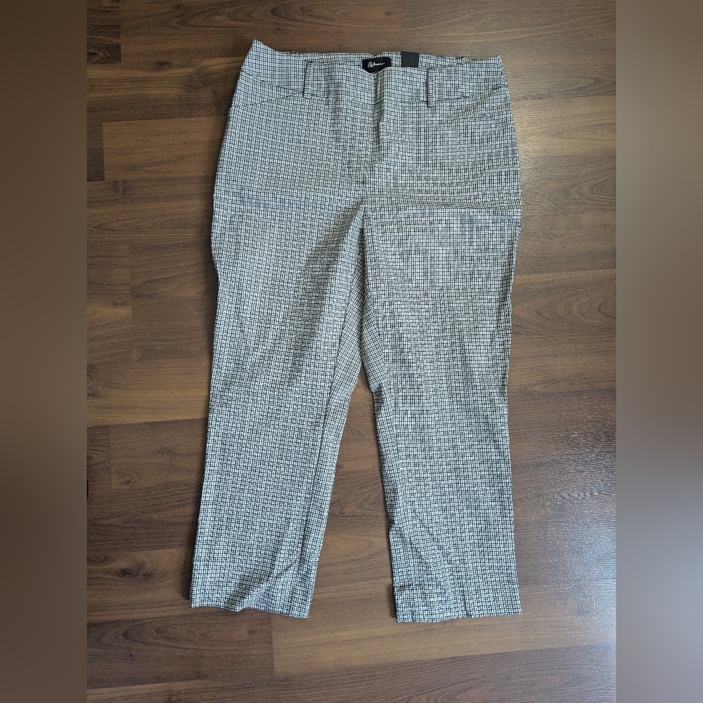 New Reitmans The Iconic Cropped Pantacourt Checkered Pants